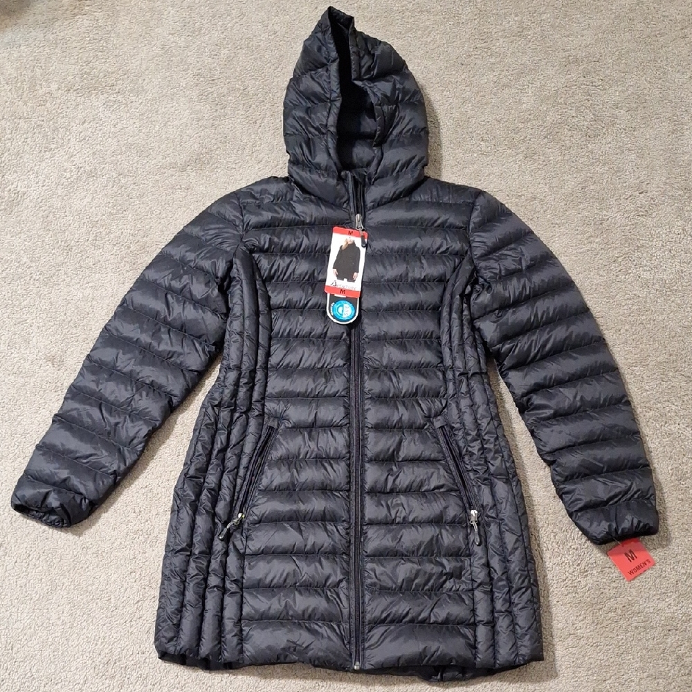 AVENTURE Black Hooded Puffer Jacket
